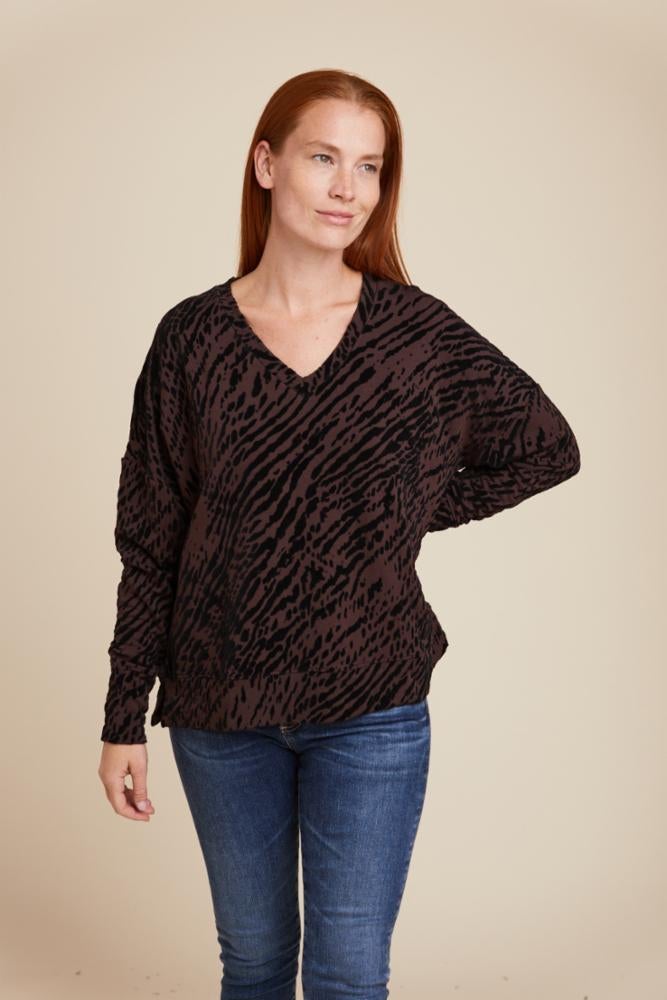 FRENCH TERRY NOVELTY SEMI RELAXED L/S V-NECK